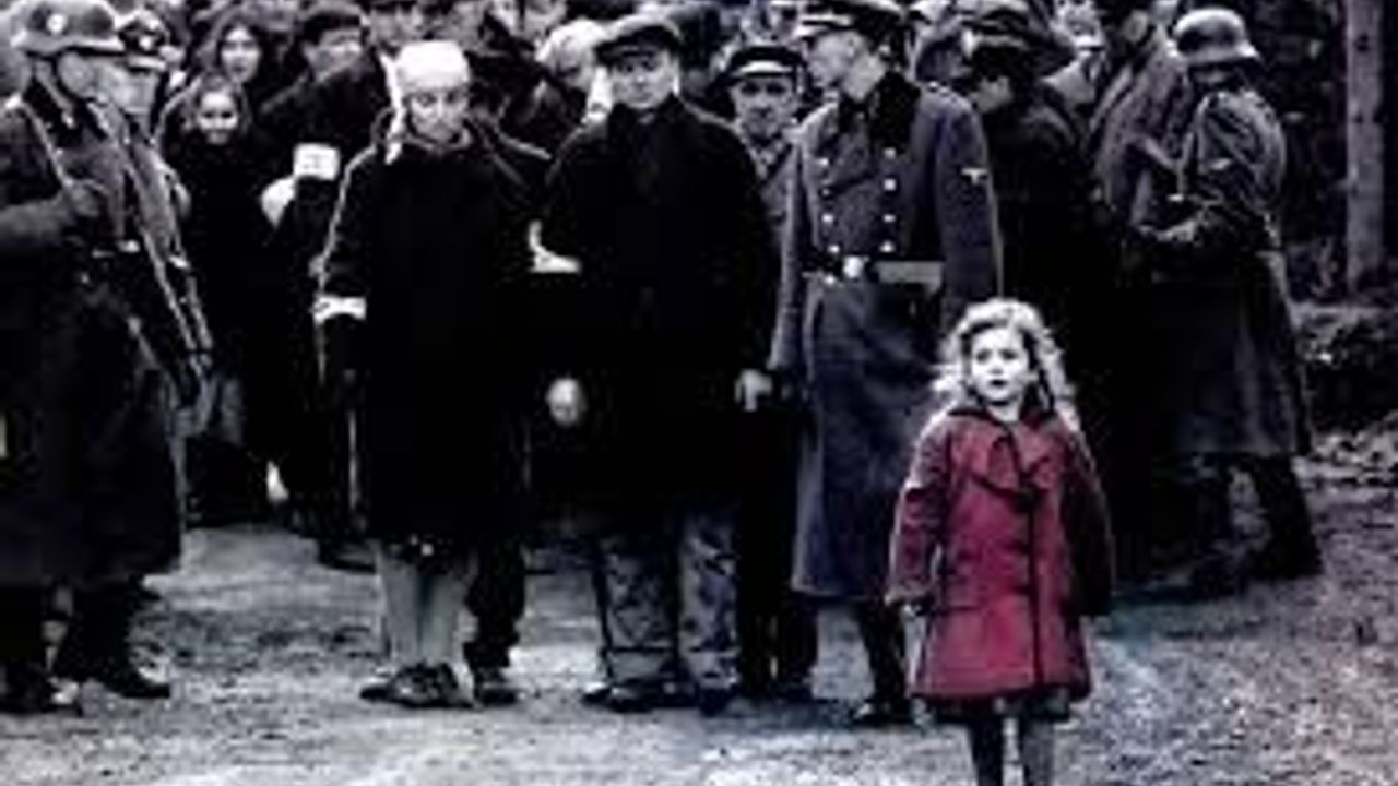 Geceye film önerisi: Schindler’s List (Schindler’in Listesi)