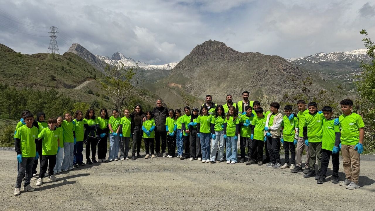Van, Hakkari ve Bitlis’te çevre temizliği: Hedef orman yangınlarını önlemek