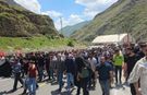 Bahçesaray halkı ulaşım sorununa karşı yürüdü
