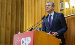 Özgür Özel açıkladı: CHP'de 28 parti meclisi üyesi istifa etti
