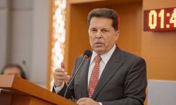 Vanlı ve görevden alınan Esenyurt Belediye Başkanı Ahmet Özer'den Madımak mesajı
