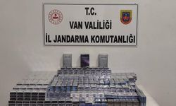 Van Erçek’te yol kontrolünde 952 paket kaçak sigara ele geçirildi
