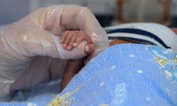 Van’da 27 haftalıkken doğan prematüre ikizler yaşama tutunuyor
