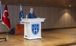 Astronot David Carl Hilmers'tan genç hekimlere uzay tıbbı tavsiyeleri