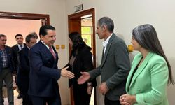 Ahmet Özer'den Van DEM Parti İl Başkanlığına ziyaret