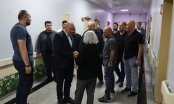 Van Milletvekili Kayatürk’ten eski milletvekillerine geçmiş olsun ziyareti