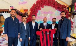 Vanspor yönetiminden Burhan Kayatürk'e ziyaret: Gündemde yeni stadyum vardı