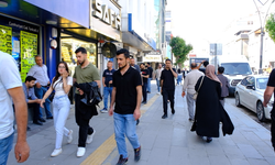Van sokaklarında evlilik tartışması: Gençler neden evlenmiyor?