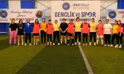 İpekyolu Belediyesi: Gülistan Doku Futbol Turnuvası'nda çeyrek final fikstürü açıklandı