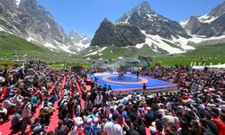 Hakkari’de Güreş Süper Lig Finalleri başladı