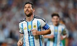 Messi'den hat-trick: Arjantin, Dünya Kupası'na 3 golle başladı