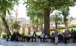 Şanlıurfa kavruldu: Termometreler 43 dereceyi gösterdi