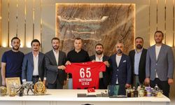 Vanspor yönetiminden Seyithan İzsiz'e ziyaret
