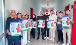 Van YYÜ'lü gençler çocukların yüzünü güldürdü