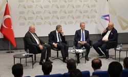 Van TSO heyeti, Vahap Seçer'i ziyaret etti: "Van ile Mersin birbirine çok benziyor"