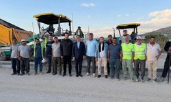 Van sahil yolu projesinde sona doğru: Son etapta asfalt çalışmaları sürüyor