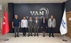 AK Parti Van heyetinden YYÜ Teknokent'e ziyaret