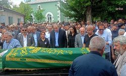 Tuncer Bakırhan, hayatını kaybeden yeğeninin cenazesine Kars'ta katıldı