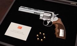 Cumhurbaşkanı Erdoğan'dan NATO liderlerine revolver hediyesi