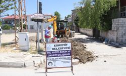 Edremit'te yol açma ve drenaj çalışmaları devam ediyor