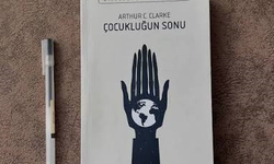 Geceye kitap önerisi: Çocukluğun Sonu