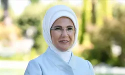 Emine Erdoğan'dan Van Gölü mesajı: "Bu doğal mirası hep birlikte yaşatalım"