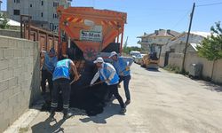 İpekyolu'nda yol bakım ve onarım çalışmaları sürüyor