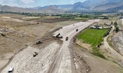 Van Çevre Yolu'nun 13 kilometrelik İpekyolu etabında çalışmalar hız kazandı