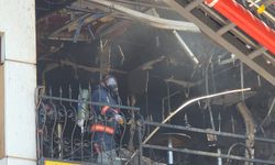 Van Cumhuriyet Caddesi'nde yangın paniği