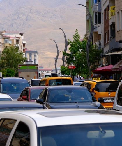 Şoförlerden YKS kararı: Sınav saatlerinde korna çalınmayacak