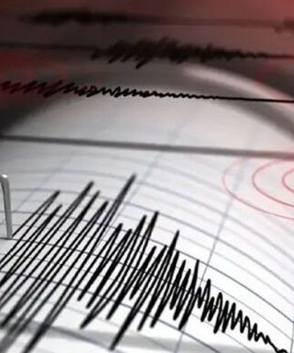 Van’da deprem paniğe neden oldu