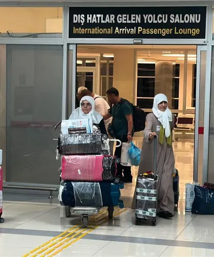 Vanlı hacılar kutsal topraklardan döndü
