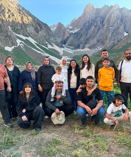 Yazın bile erimeyen buzullarıyla Cilo dağları hayran bırakıyor