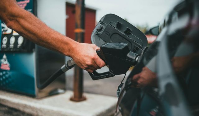 Van'da akaryakıtta tabela değişti: Motorine indirim geldi