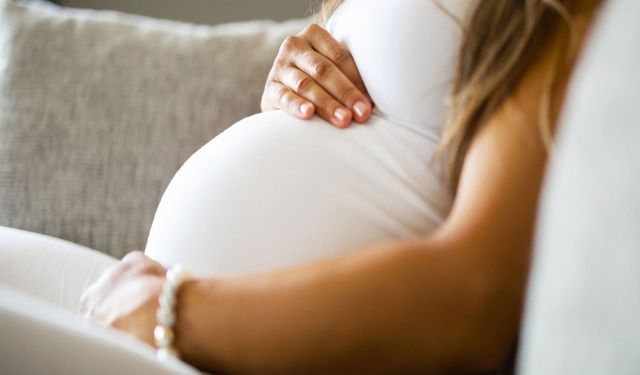Hamilelikte stres, bebeklerin dişlerinin daha erken çıkmasına yol açabiliyor