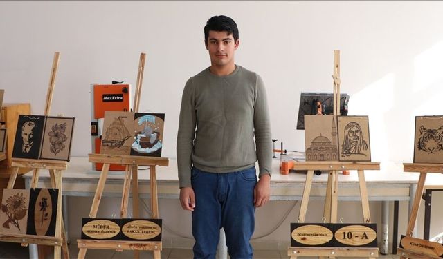 Özel eğitim okulunda keşfedilen yetenek: Otizmli Erdem’in sabırla işlediği ahşap eserler