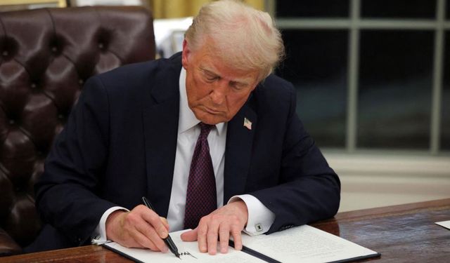 Trump: İsrail’in Lübnan’ı bombalaması yasaklandı