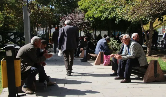 Türkiye’de yaşlı nüfus 98 ülkeyi geçti