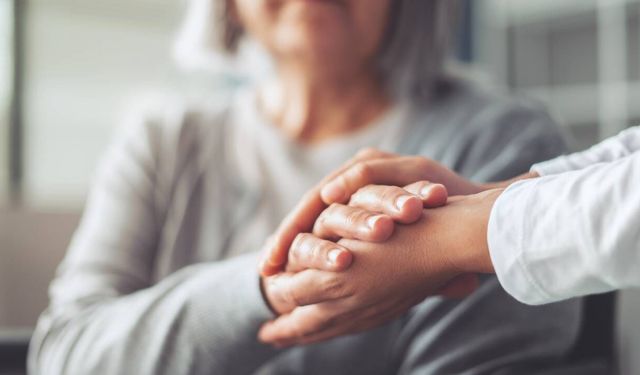 2030'da yaşlı nüfus gençleri geçecek, riskler artacak