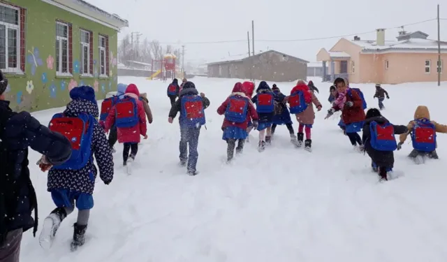 18 milyon öğrenci için ders zili yarın yeniden çalıyor