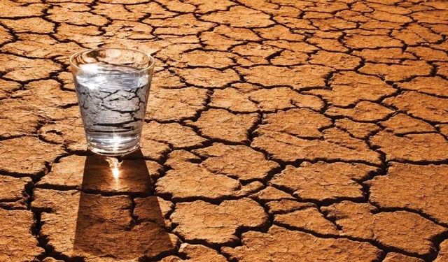 Yunanistan'da su krizi büyüyor: 12 adada olağanüstü hal ilan edildi