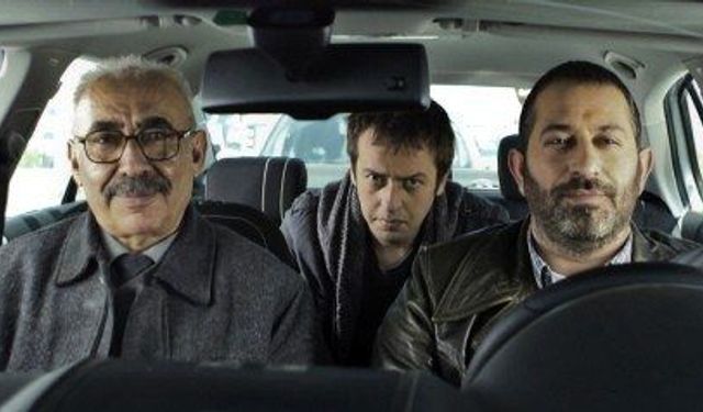 Şehrin karanlığında insanın izini süren bir hikâye: Av Mevsimi