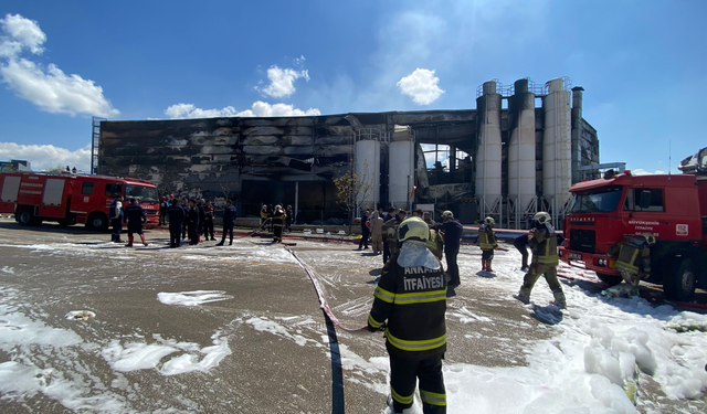 Ankara’da boya fabrikasında yangın: 1 kayıp