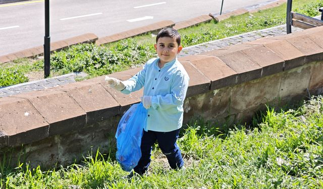 Bitlisli minik öğrenciden Van Gölü için temizlik kampanyası