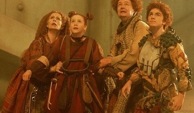 Geceye film önerisi | “The Borrowers”