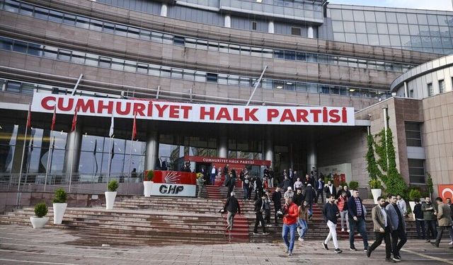 CHP Genel Merkezi 24 çalışanı İşten çıkardı