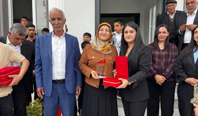 Gürpınar’da Çok Amaçlı Kadın Kültür Evi açıldı
