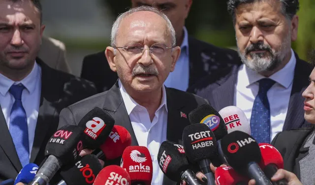 Kılıçdaroğlu’ndan CHP Genel Merkezi önünde: Önce CHP, sonra Türkiye arınacak