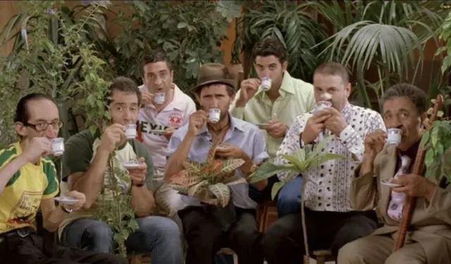 Akşama komedi tufanı: Maskeli Beşler