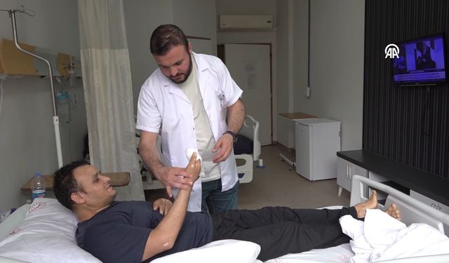 Şırnak’ta nadir ameliyat: Enfeksiyon kapan parmak, kasığa dikilerek kurtarıldı